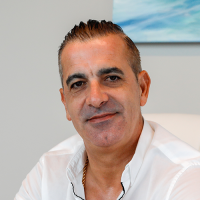 profile picture of Renato Oliveira